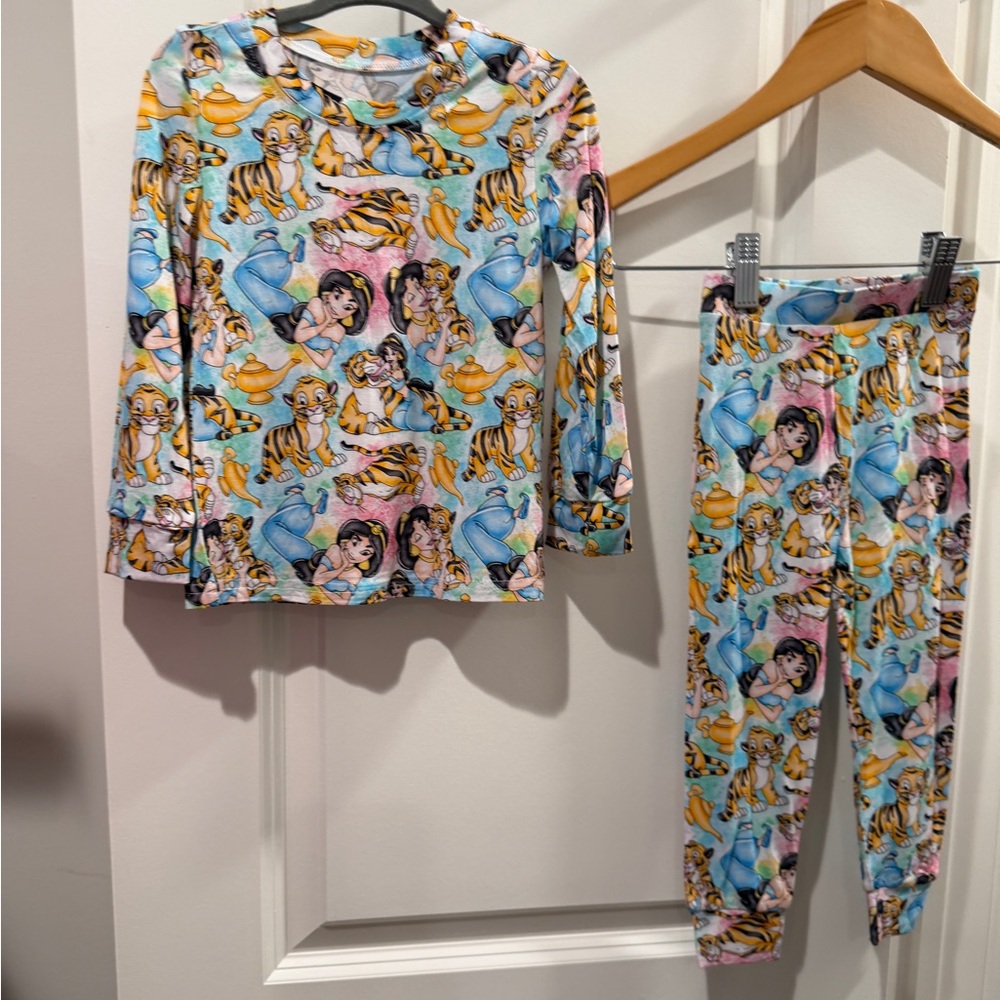 Jasmine from Aladdin Bamboo Pajama Set Size 2-3T new